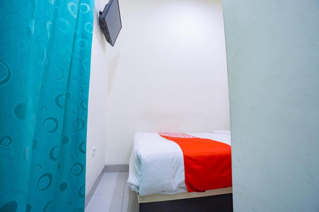 Oyo 2357 Syariah Grand Raudhah Hotell Jakarta Eksteriør bilde