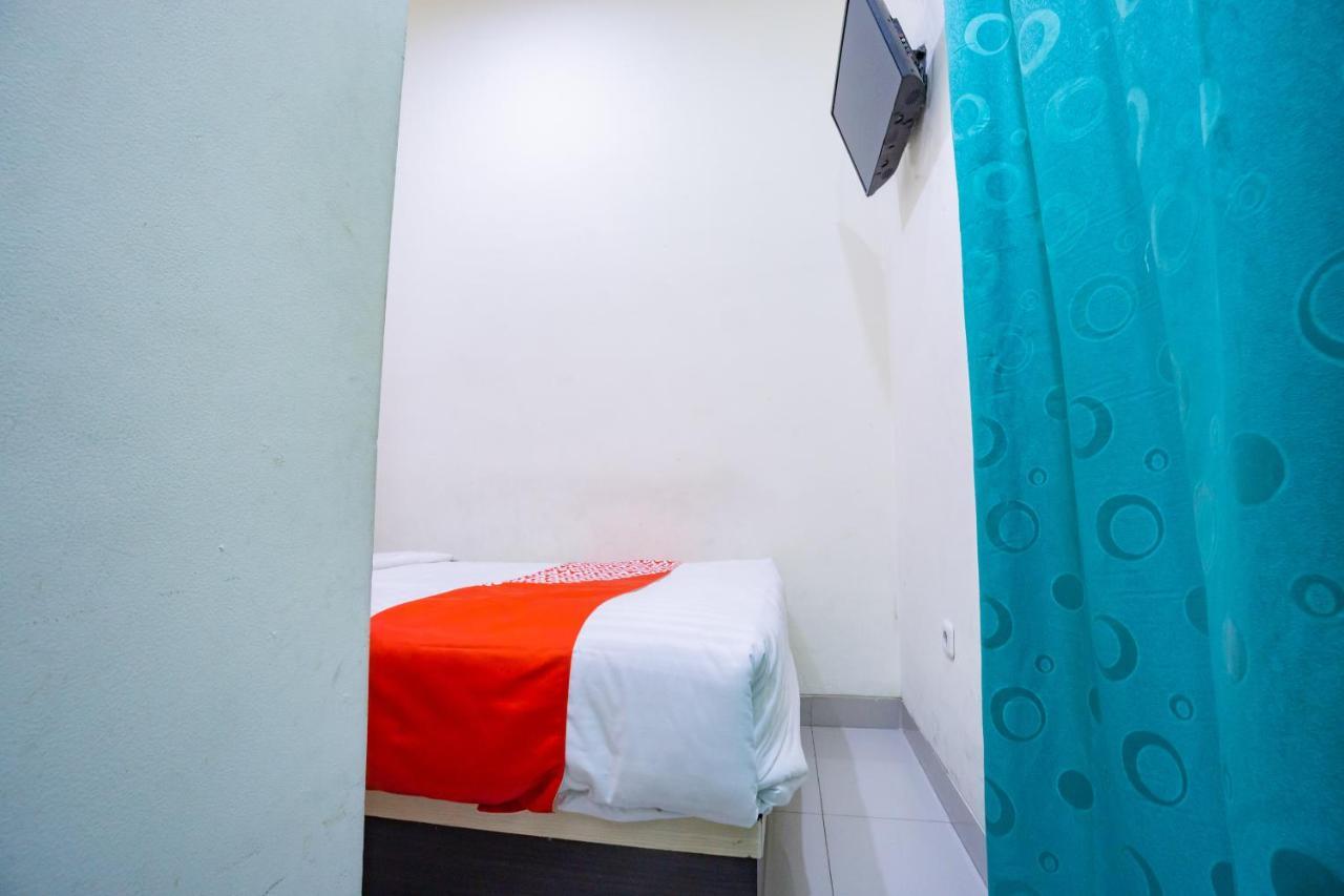 Oyo 2357 Syariah Grand Raudhah Hotell Jakarta Eksteriør bilde