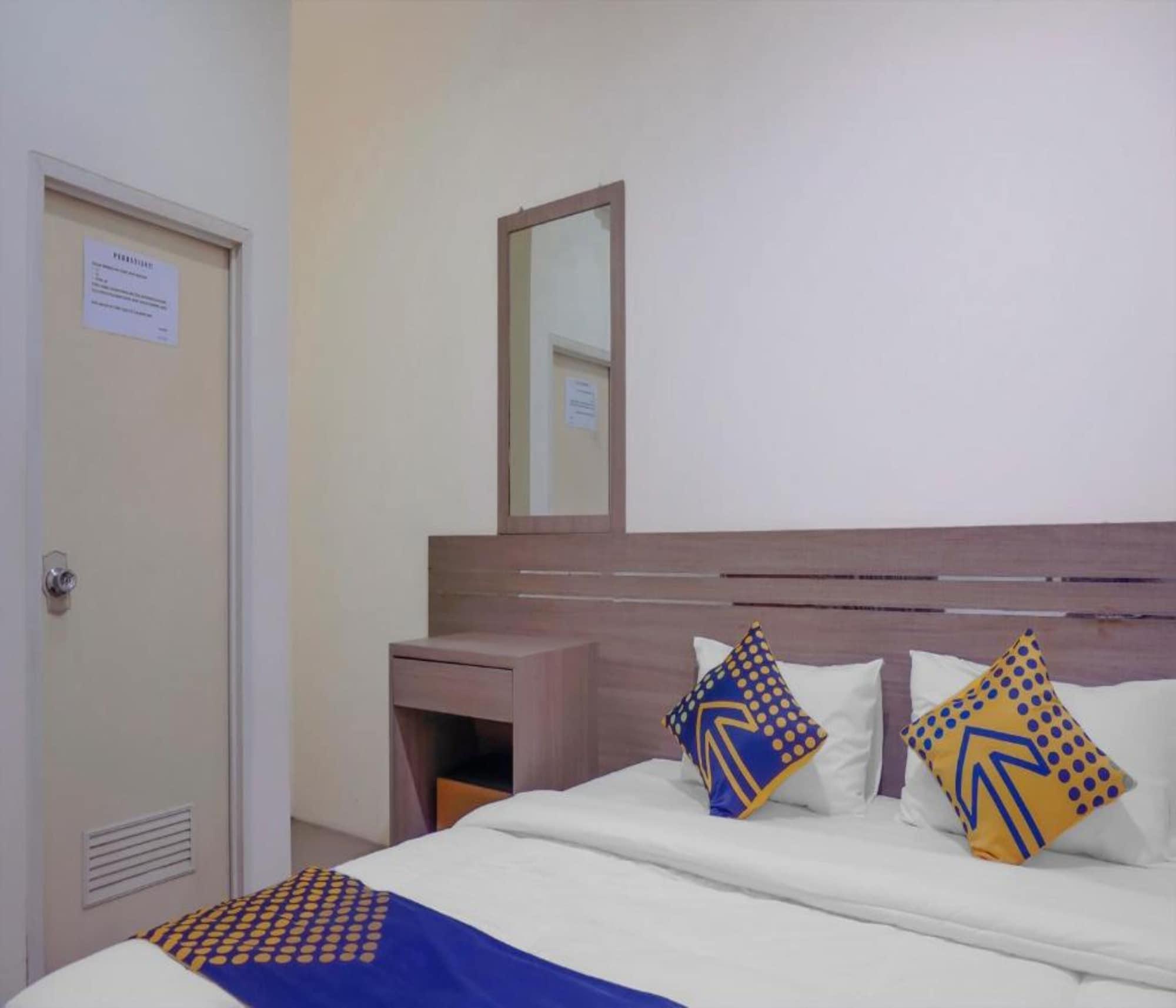 Oyo 2357 Syariah Grand Raudhah Hotell Jakarta Eksteriør bilde