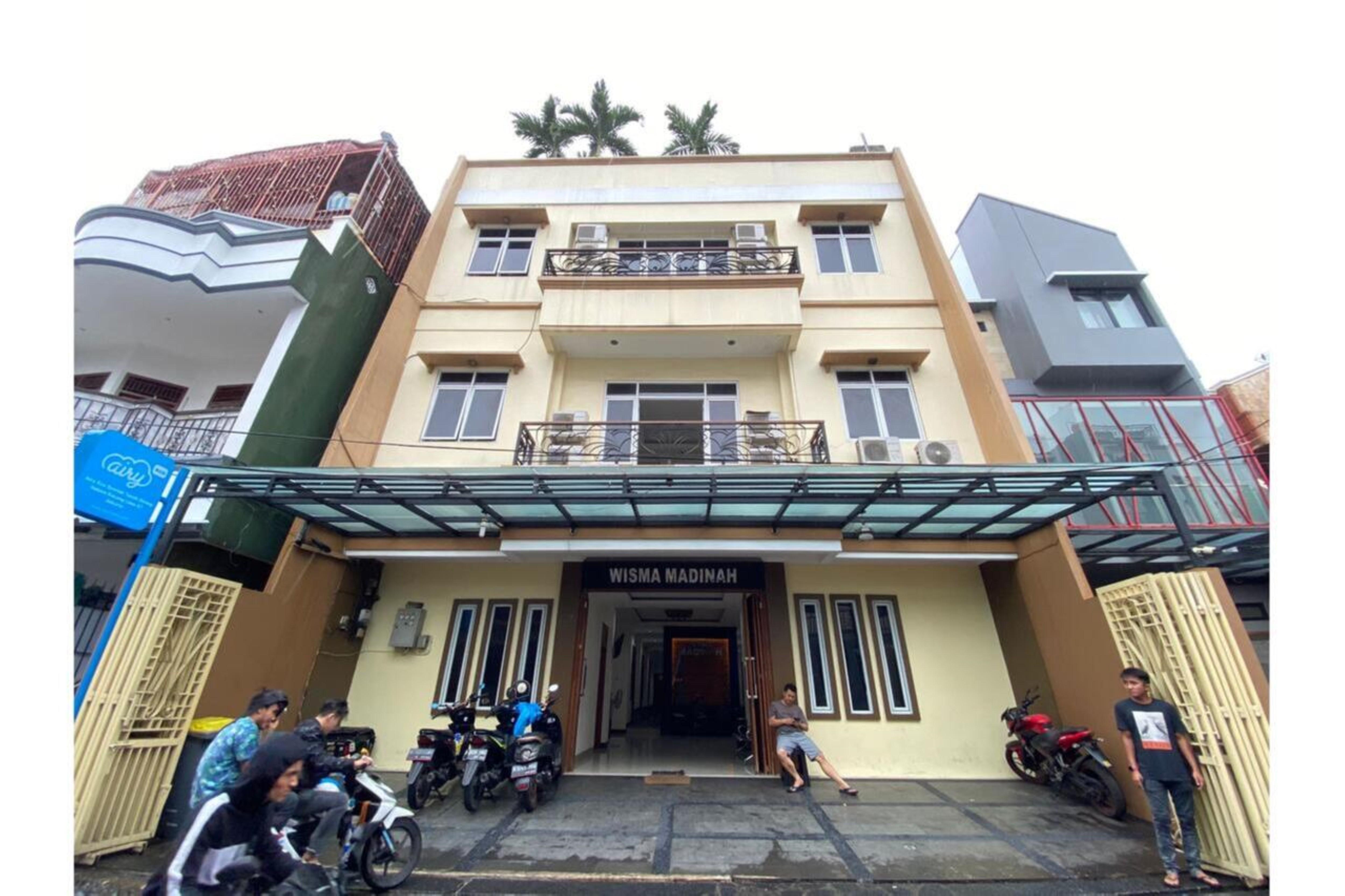 Oyo 2357 Syariah Grand Raudhah Hotell Jakarta Eksteriør bilde